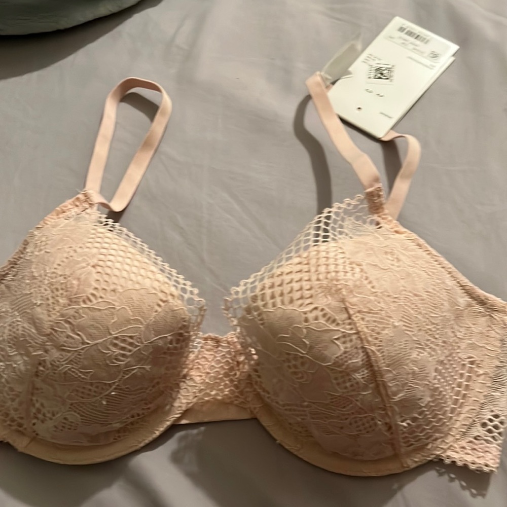 NWT DKNY contour bra